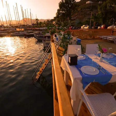 Kaya Hotel